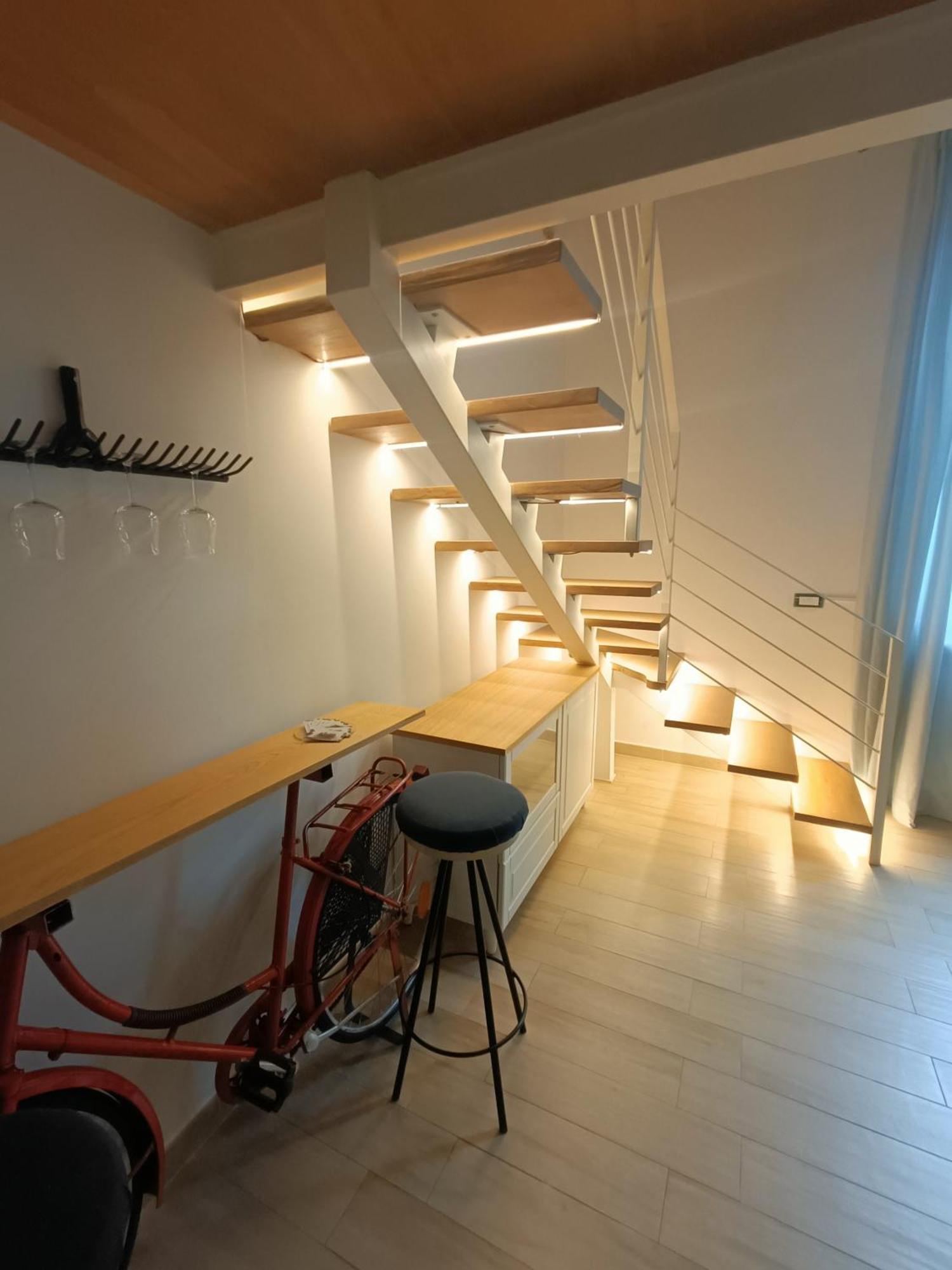 Trastevere In Loft Rome Bagian luar foto