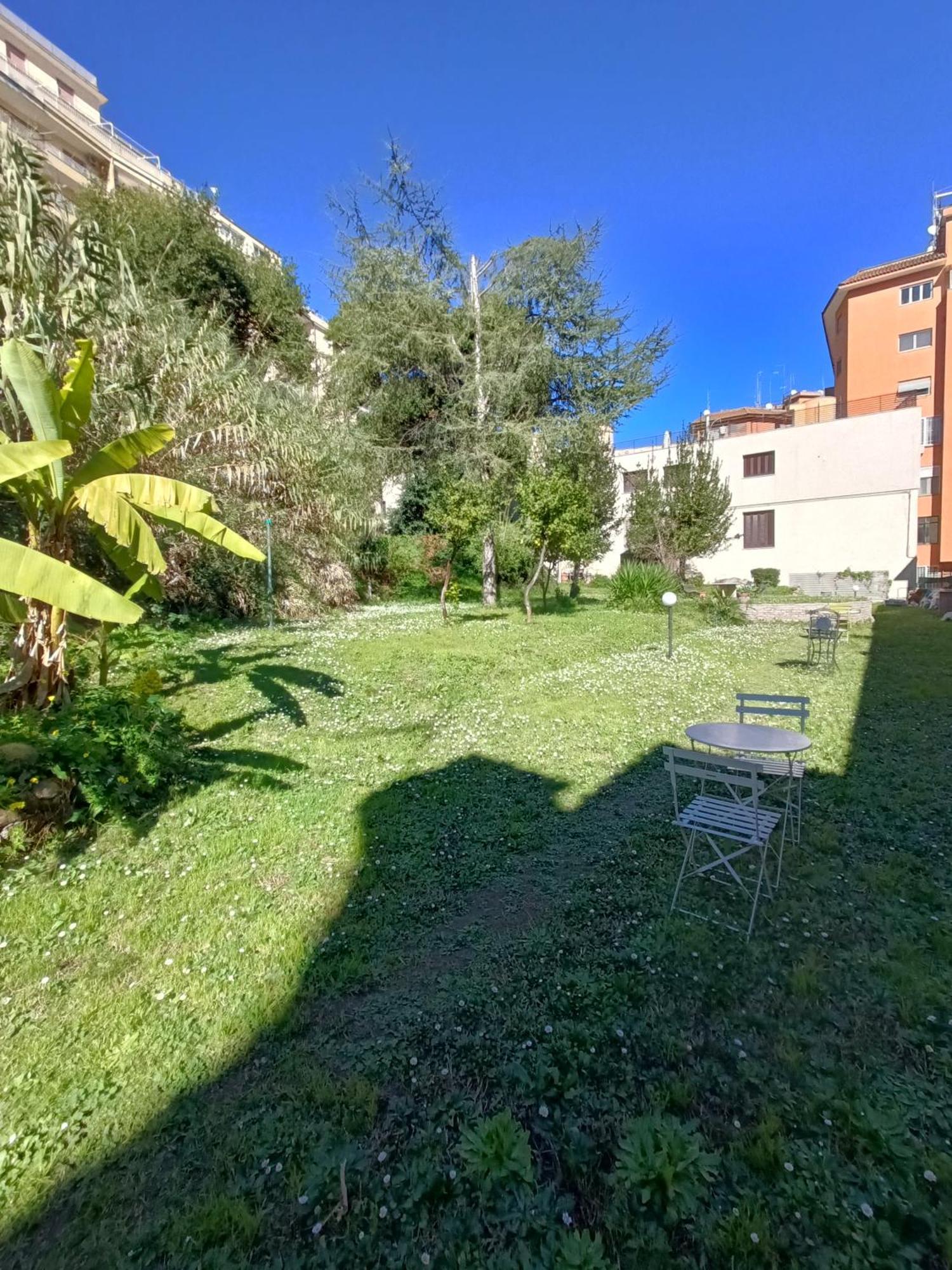 Trastevere In Loft Rome Bagian luar foto