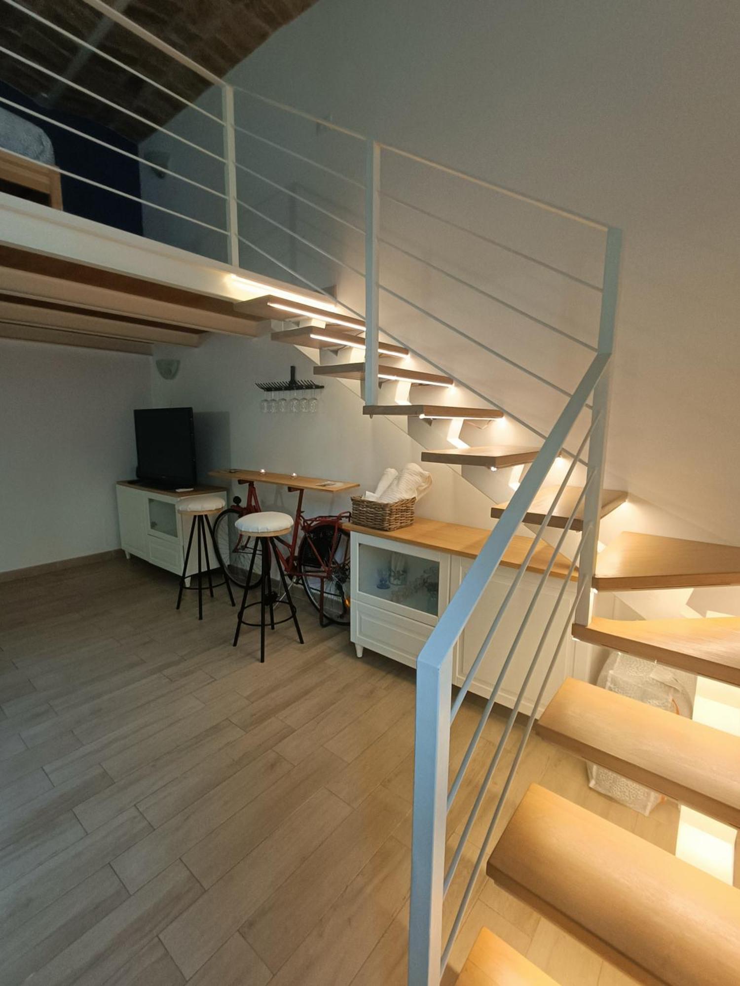 Trastevere In Loft Rome Bagian luar foto
